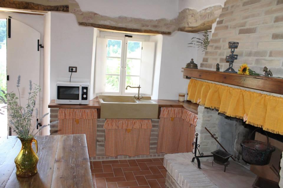 B&B Il Poggetto Serra SantʼAbbondio Exterior foto